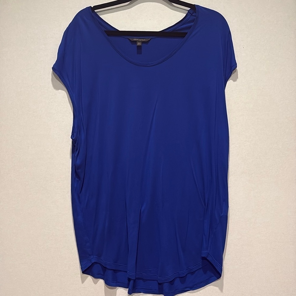 Banana Republic - women’s short sleeve scoop neck blouse - royal blue - size XL